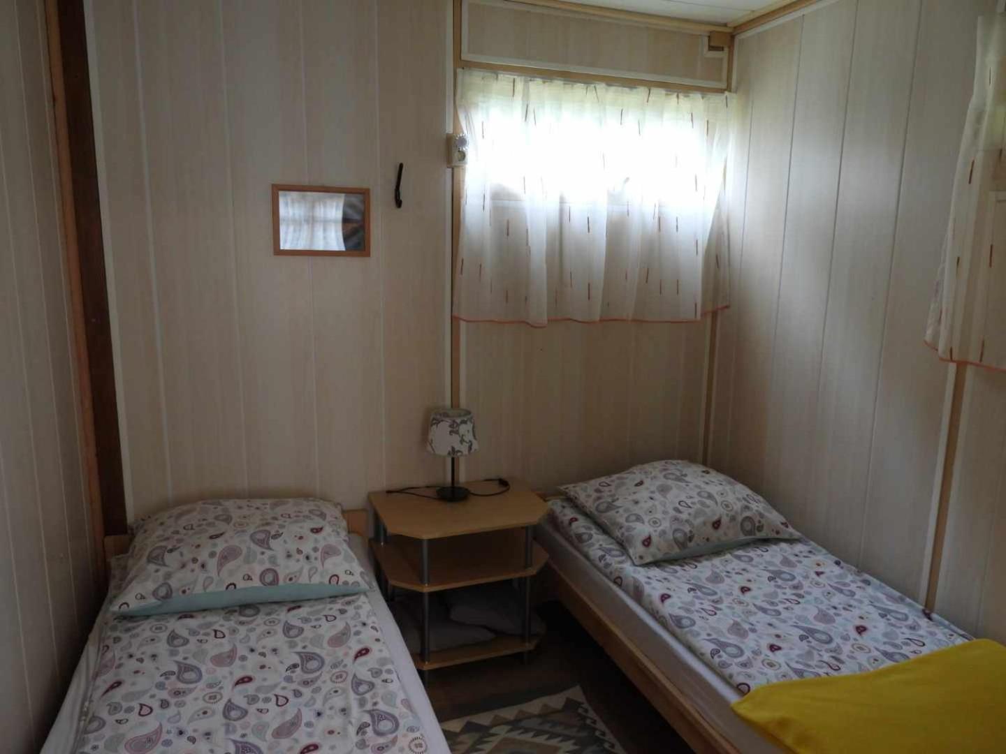 Domki , Pokoje Goscinne Ustronie Zwierzyniec Exterior photo